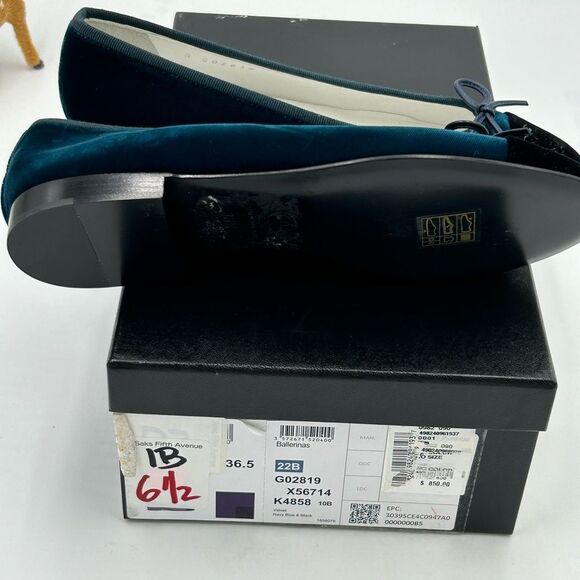 Women’s Chanel velvet ballet flats size 36.5 made in Italy - Picture 7 of 11